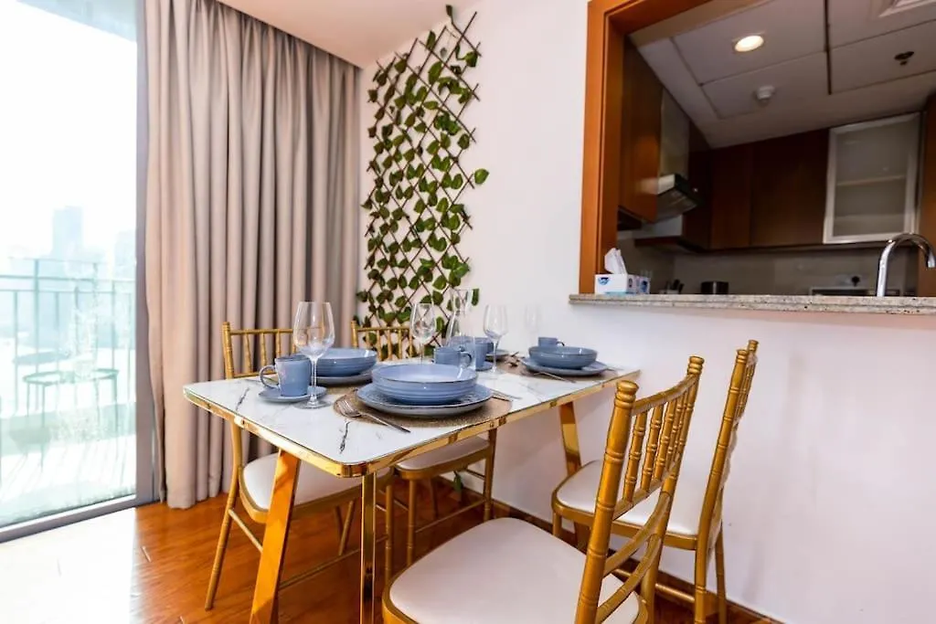 דירות דובאי Luxury 3Br In Downtown With Pool, Fitness, Patio איחוד האמירויות הערביות