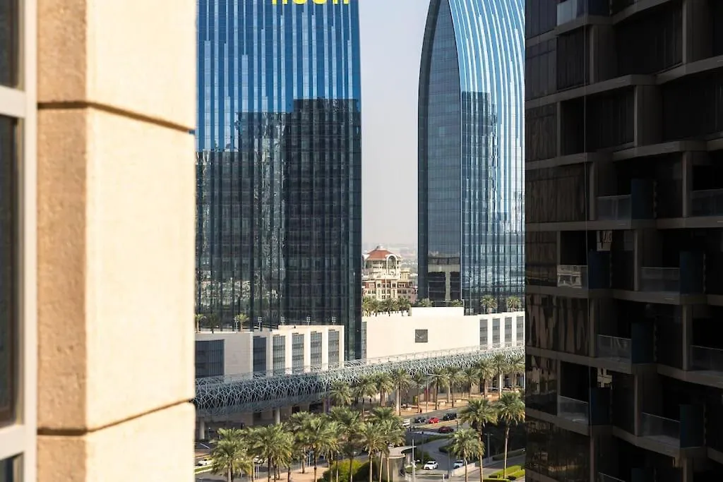 דירות דובאי Luxury 3Br In Downtown With Pool, Fitness, Patio איחוד האמירויות הערביות